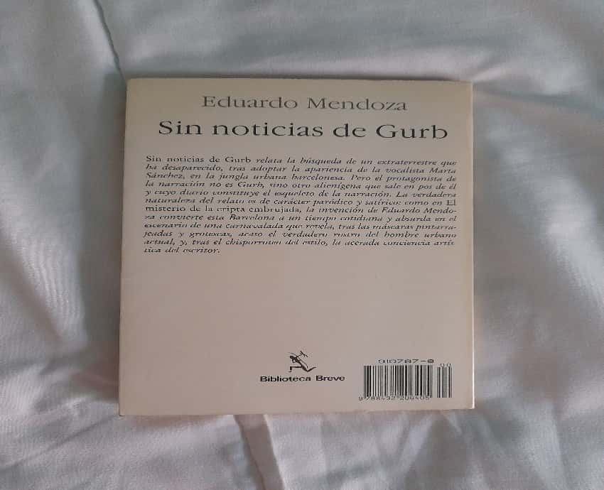 Sin noticias de Gurb – «¡La comedia que cambió la literatura española! ‘Sin noticias de Gurb’ de Eduardo Mendoza: una sátira absurda y poética que te dejará sin aliento»