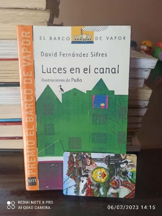 Luces en el Canal – «Descubre las profundidades humanas en ‘Luces en el Canal’, una obra maestra de David Fernández Sifres que te dejará sin aliento»