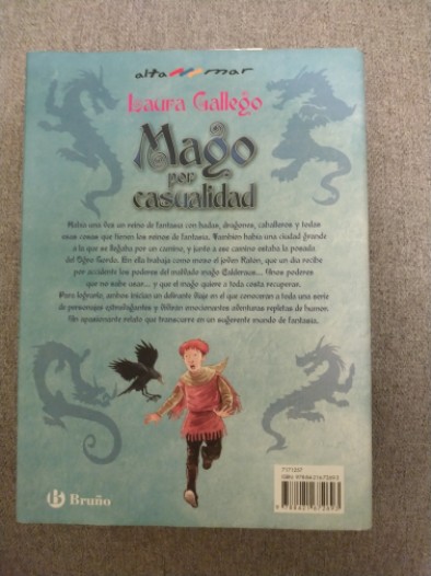 Mago por casualidad – «La magia oculta en las páginas: Una reseña del libro ‘Mago por casualidad’ de Laura Gallego García»