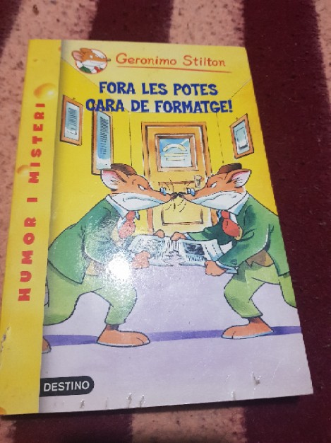 fora les potes cara de formatge 