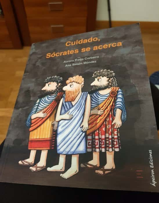 Cuidado Sócrates se acerca – «Descubre la Filosofía Viva: ‘Cuidado Sócrates’ de Aurora Freijo Corbeira, Un Viaje a la Esencia del Ser Humano»