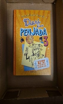 ¡Descubre la emoción de ser penjada en un árbol! Una historia de supervivencia y amor que te hará reír y llorar