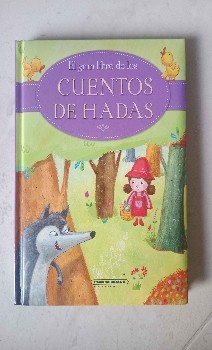 Descubre la magia en El Gran Libro de Los Cuentos de Hadas de Julia Stone