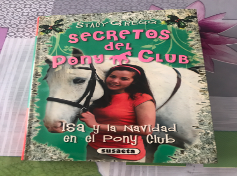 Secretos del Pony Club: Isa y la Navidad en el Pony Club – «Descubre los secretos más emocionales de Isa en ‘La Navidad en el Pony Club’: Una historia de amistad y crecimiento con Stacy Gregg»