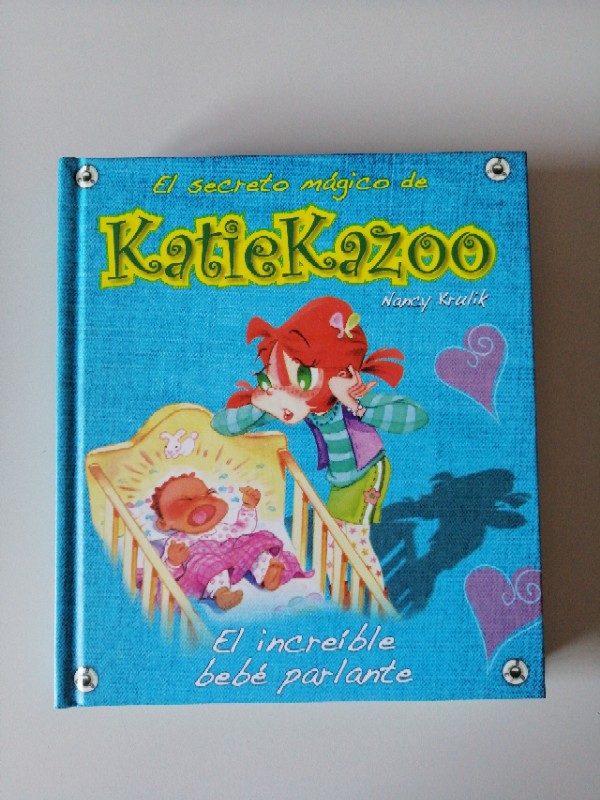 KatieKazoo. El increíble bebé parlante – «El secreto más increíble del año: ¿KatieKazoo, la bebé parlante que revolucionará tu vida?»