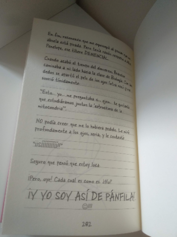 Diario de Nikki: Crónicas de una vida muy poco glamurosa VINTED: leyreromerooo; más barato