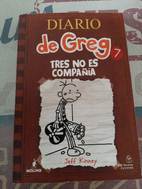 Diario de Greg 7 "Tres no es compañía"