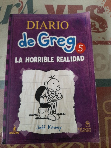 Diario de Greg 5 «La horrible realidad» – «Descubre el humor negro y la emoción en ‘La horrible realidad’: la aventura más épica de Greg»