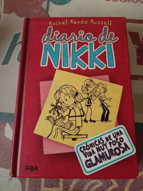 Diario de Nikki: Crónicas de una vida muy poco glamurosa – «La vida sin gloria: ¿quién dijo que la verdad es hermosa?»