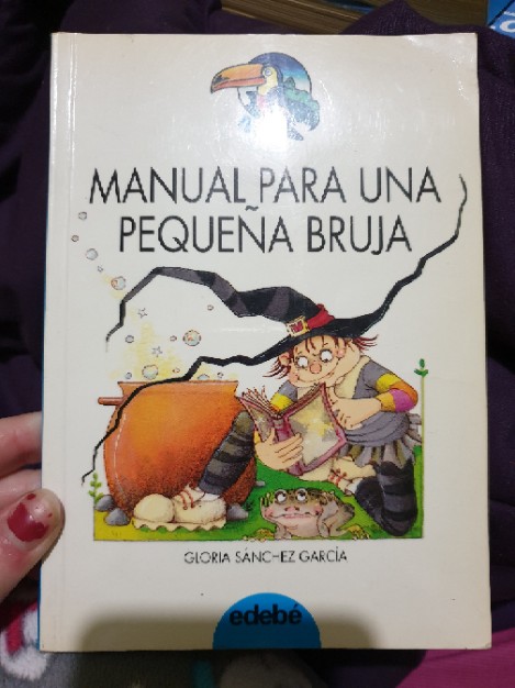 Manual para una pequeña bruja – «Descubre el Secreto para Volar: ¡La Guía definitiva para convertirte en una pequeña bruja como Gloria Sanchéz García!»