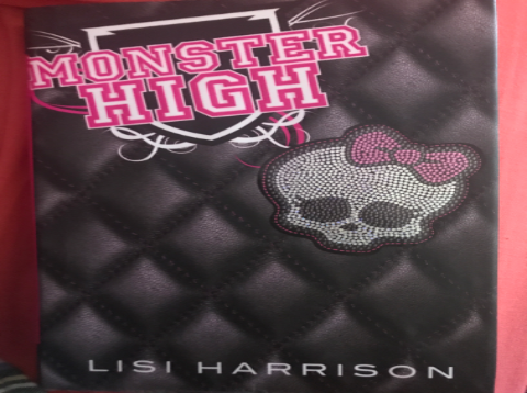 Monster High – «La Revolución de las Híbridas: ¿Por qué ‘Monster High’ de Lisi Harrison es la leyenda del año?»