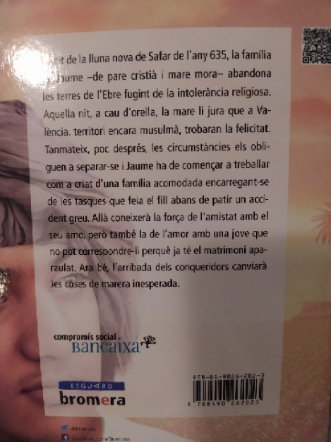 Esperant la lluna plena  – «Descubre el Secreto de la Luna: Una Odisea de Amor y Misterio en ‘Esperando la Lluna Plena’ de Vicent Sanhermelando»