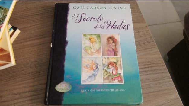 El secreto de las hadas – «Descubre el Enigma Mágico: Una Hada que Cambió Todo en ‘El Secreto de las Hadad’ de Gail Carson Levine»