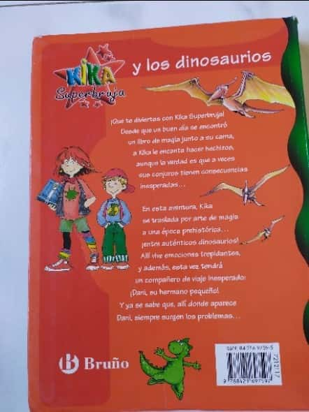 Kika Superbruja y los dinosaurios