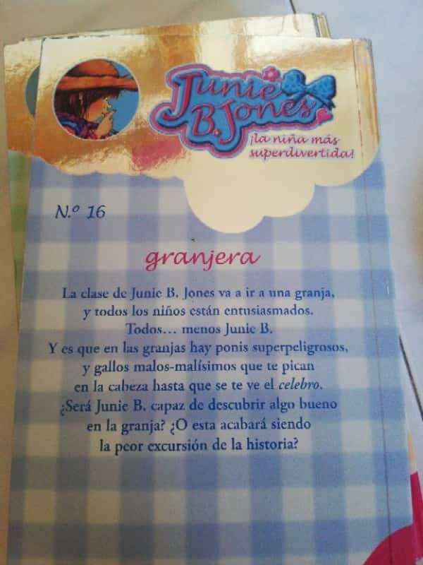 Junie B. Jones granjera – «¡Descubre el secreto del campo! ¡Junie B. Jones se convierte en granjera y todo cambia!»