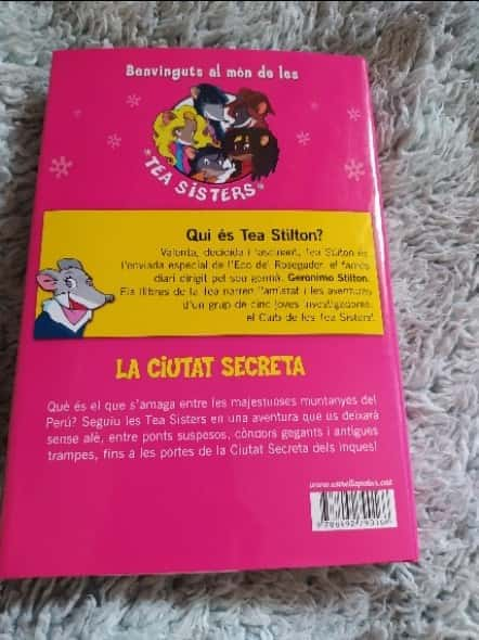 La ciutat secreta – «Descubre el misterio más oscuro de Barcelona: ‘La ciutat secreta’ de [autor], una novela que te sumergirá en la historia oculta de la ciudad».