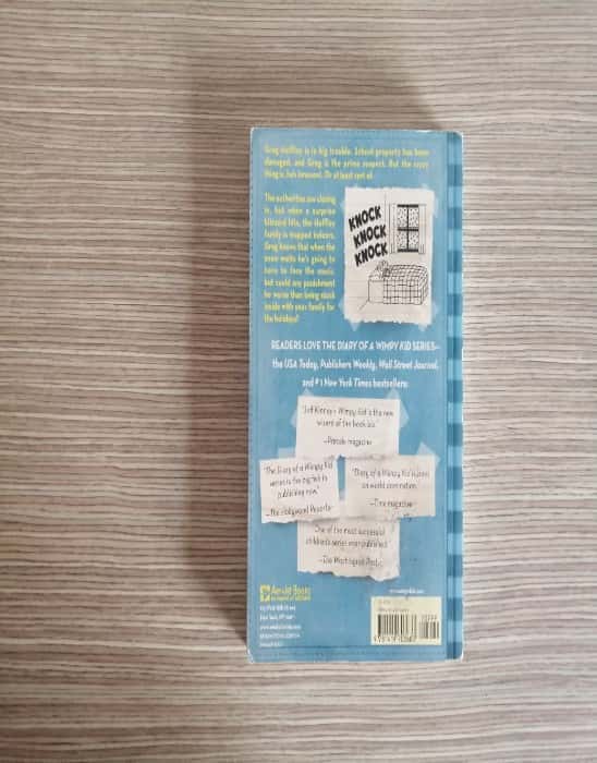 Diary of a Wimpy Kid 06. Cabin Fever – «Queda atrapado: ¡La aventura más divertida del año en Diary of a Wimpy Kid 06 – Cabin Fever!»