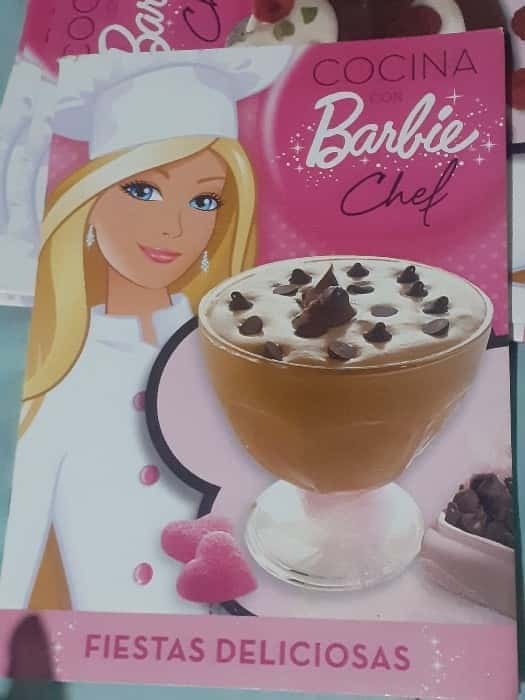 cocina con Barbie chef  – «Descubre el Secreto detrás de la Cocina Perfecta: ¡Conoce cómo Barbie se convirtió en una Chef de Éxito!»