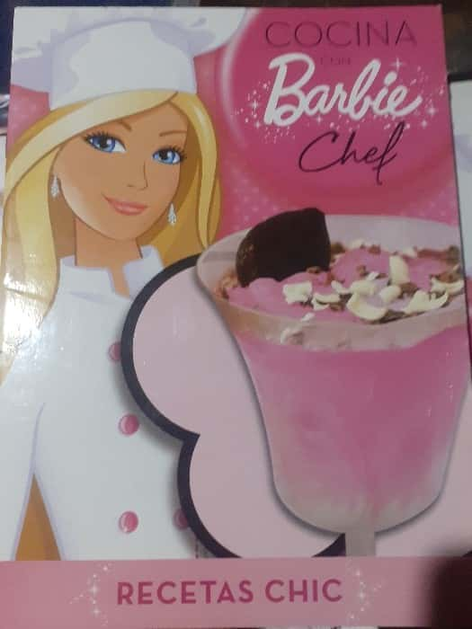 cocina con Barbie chef 