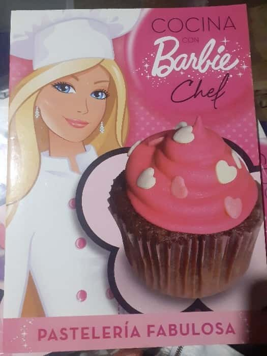 cocina con Barbie chef 