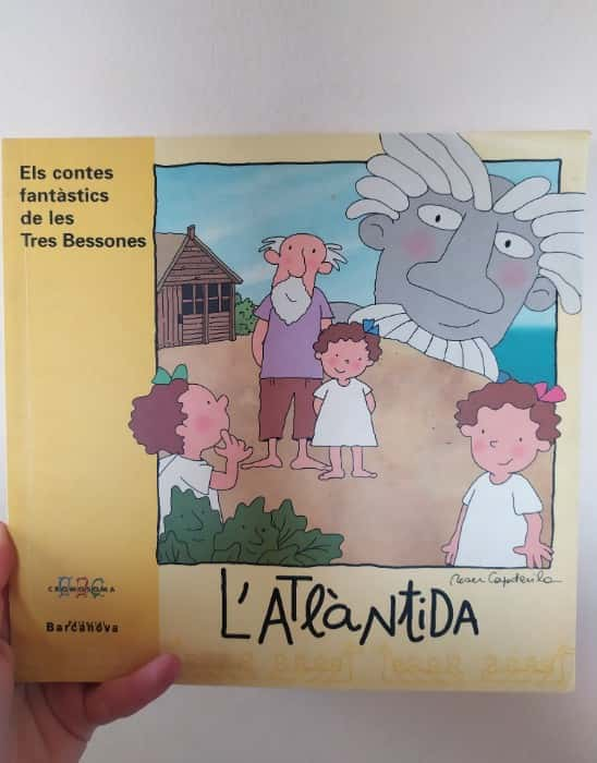 Els contes fantástics de les Tres Bessones  – «Descubre los Misterios y Sorpresas de ‘Els contes fantástics de les Tres Bessones’: Una Odisea Lliteraria con Roser Capdevila»