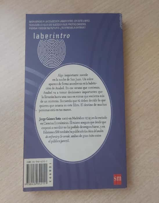 La ultima noche de luna / The Last Night of the Moon (Laberinto / Labyrinth) – «Descubre el laberinto de la memoria: La última noche de luna, un viaje emocional al borde del olvido»