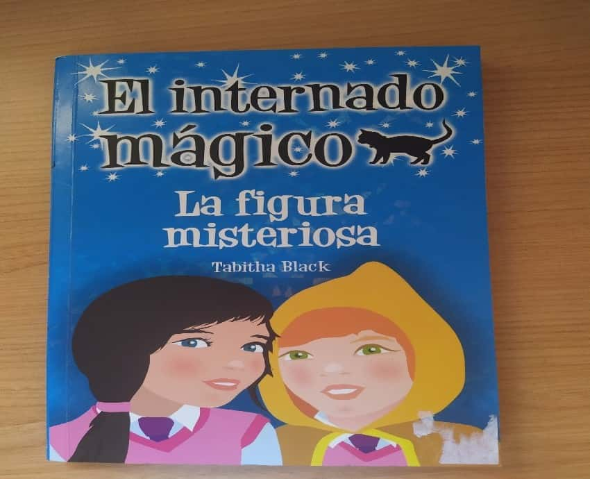 El internado mágico. La figura misteriosa – «Descubre el Secreto del Internado Mágico: Un Viaje Inolvidable»