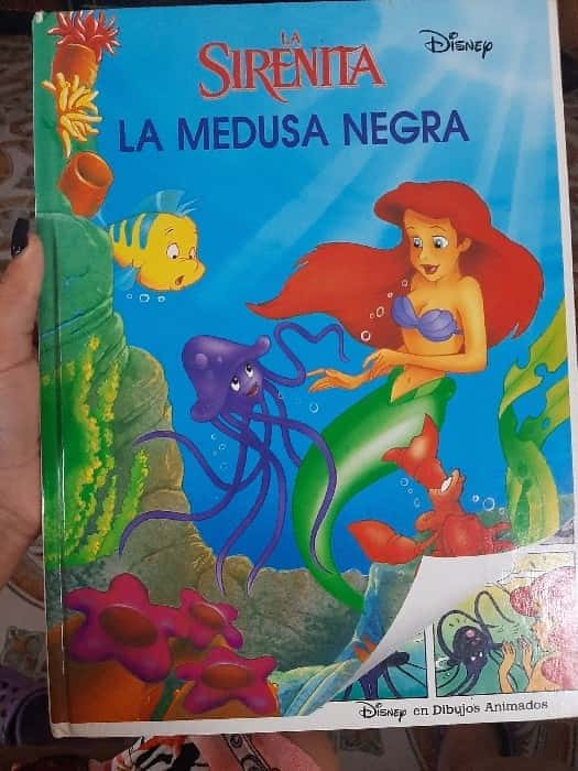 La sirenita, la medusa negra