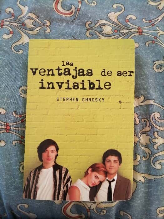 Las ventajas de ser invisible. – «¿Qué sucede cuando puedes escapar de las garras del pasado? Descubre las increíbles ventajas de ser invisible en ‘Las ventajas de ser invisible’ de Stephen Chbosky»