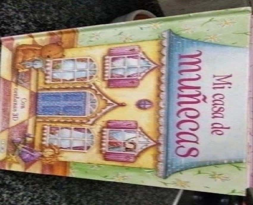 Mi casa de muñecas (Ventanas 3D). – «Descubre el Horror que Se Esconde detrás de la Puerta: ¡La Verdad sobre Mi Casa de Muñecas!»