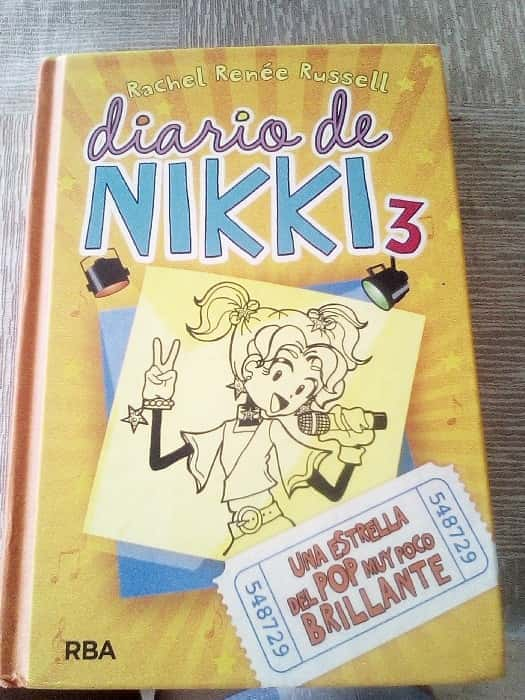 diario de nikki 3: una estrella del pop muy poco brillante – «¡Descubre la verdad detrás de Nikki: La estrella del pop más brillante… o tal vez no!»