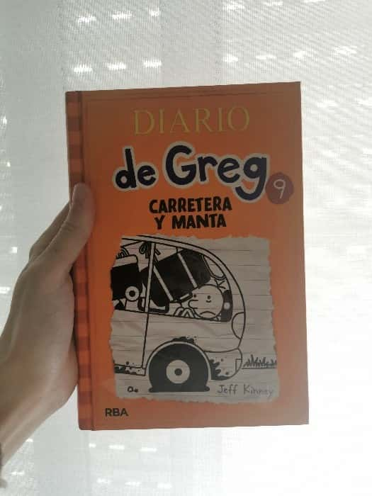 Diario de Greg 9 – «El diario secreto que cambiaron mi vida: La increíble historia de Greg Heffley en su 9º año escolar»