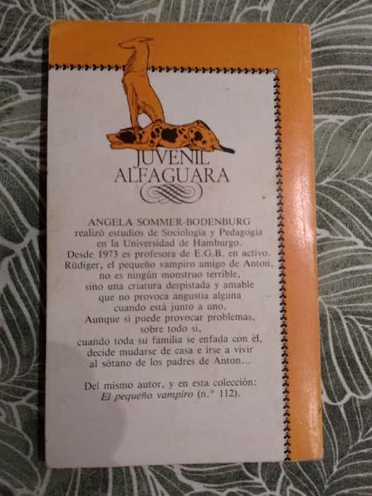 El pequeño vampiro se cambia de casa – «¡Descubre el secreto más oscuro de Baviera! La leyenda del pequeño vampiro se vuelve más intensa con ‘El pequeño vampiro se cambia de casa'»