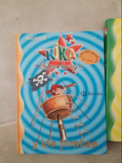 Kika Superbruja Detective 1 y 2