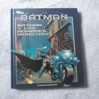 Libro Batman y los hombres monstruo II 97884 674 9222 4 por 6€ (Segunda  Mano)
