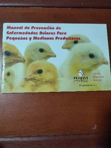 Libro de segunda mano: Manual de prevención de enfermedades aviares para pequeños y medianos productores