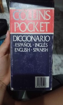 ¡Descubre el poder del Collins Pocket Diccionario Español-Ingles! Un recurso invaluable para todos los amantes de la lengua española