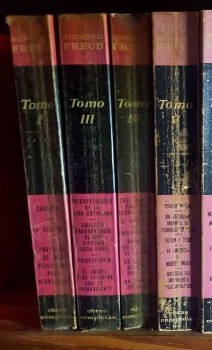 Descubre la profundidad del alma: una reseña de las Obras Completas de Sigmund Freud
