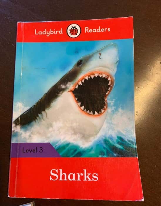 Libro de segunda mano: Sharks Level 3
