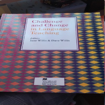 Libro de segunda mano: Challenge and Change in Language Teaching