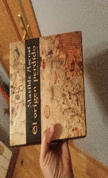 Descubre la historia épica de EL ORIGEN PERDÍDO de Matilde Asensi: Una narrativa apasionante que te transportará a un mundo de magia y aventura. Recibe tu copia del libro con ISBN 9788467206845 de Círculo de lectores