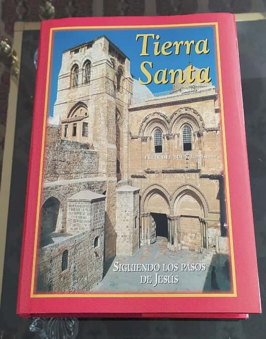 Explorando los Rumbos Sagrados: Reseña de «Tierra Santa Vol I y II» de Félix del Buey