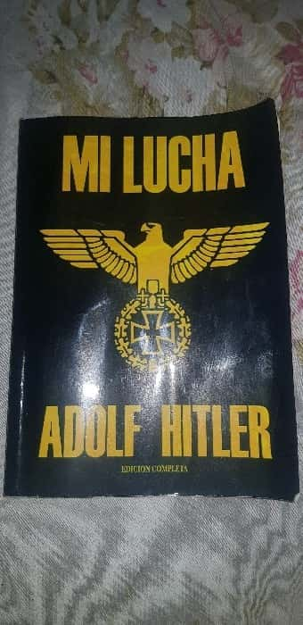 Explorando la Oscura Perspectiva: «Mi Lucha» de Adolf Hitler