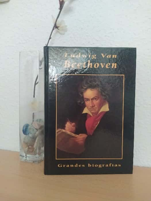 ¡Sumérgete en la Genialidad Musical con «Ludwig van Beethoven» de Kuan van den Eynde!