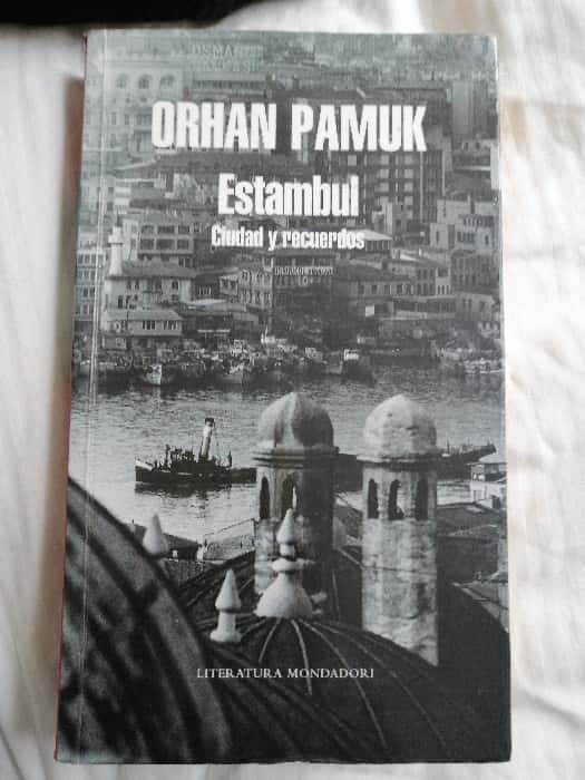 Libro de segunda mano: Estambul : ciudad y recuerdos - 1. edicion