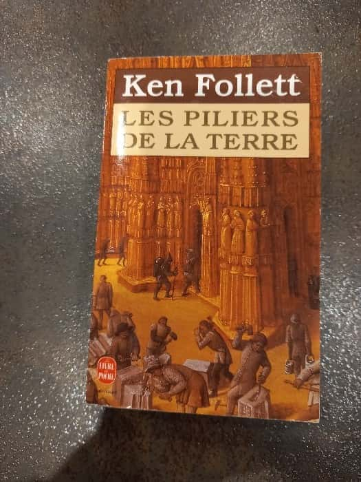 Embárcate en una epopeya literaria con «Les Piliers de la Terre» de Ken Follett