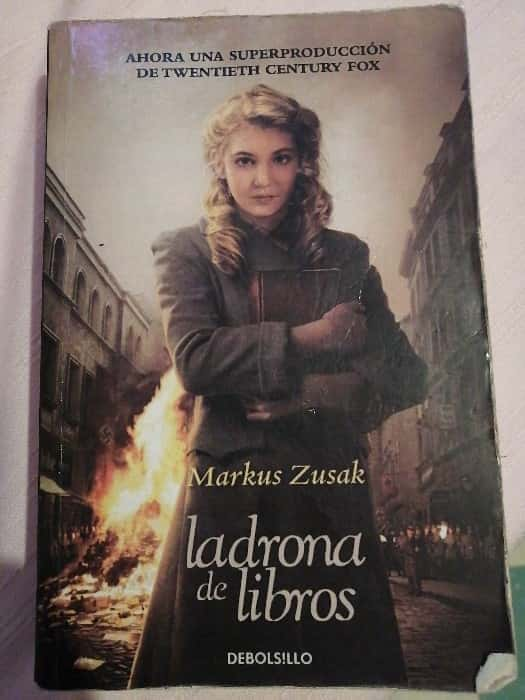 Sumérgete en la Magia de las Palabras: Reseña de ‘La Ladrona de Libros’ de Markus Zusak