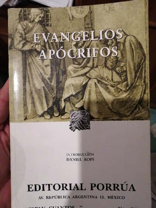 Explorando los Misterios Ocultos: Reseña de ‘Evangelios Apócrifos’