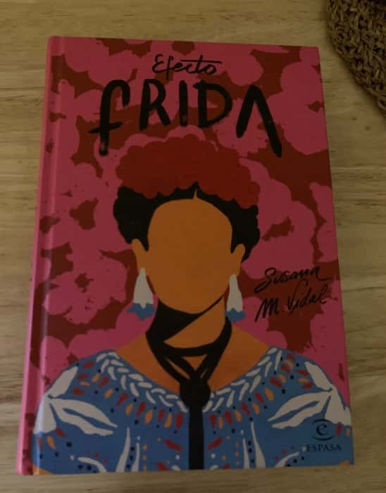 Efecto Frida: La Vida y el Arte de una Leyenda