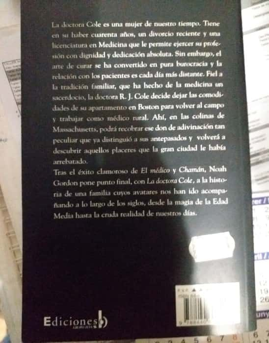 Desentrañando los Hilos del Tiempo: Reseña de «Historia Económica de Colombia» de José Antonio Ocampo Gaviria